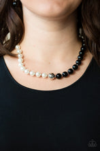 Load image into Gallery viewer, 5th Avenue A-Lister - Black
